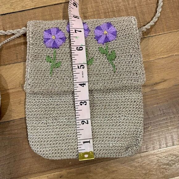 La Rue C/B Embroidered Crocheted Mini-Purse&Coin Purse Beige Purple 7-1/2x6-1/4” - Picture 10 of 11